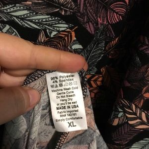 LuLaRoe Dresses - 🇺🇸 MEMORIAL DAY SALE 🇺🇸 LuLaRoe Feather Nicole LuLaRoe Dresses - 🇺🇸 MEMORIAL DAY SALE 🇺🇸 LuLaRoe Feather Nicole
